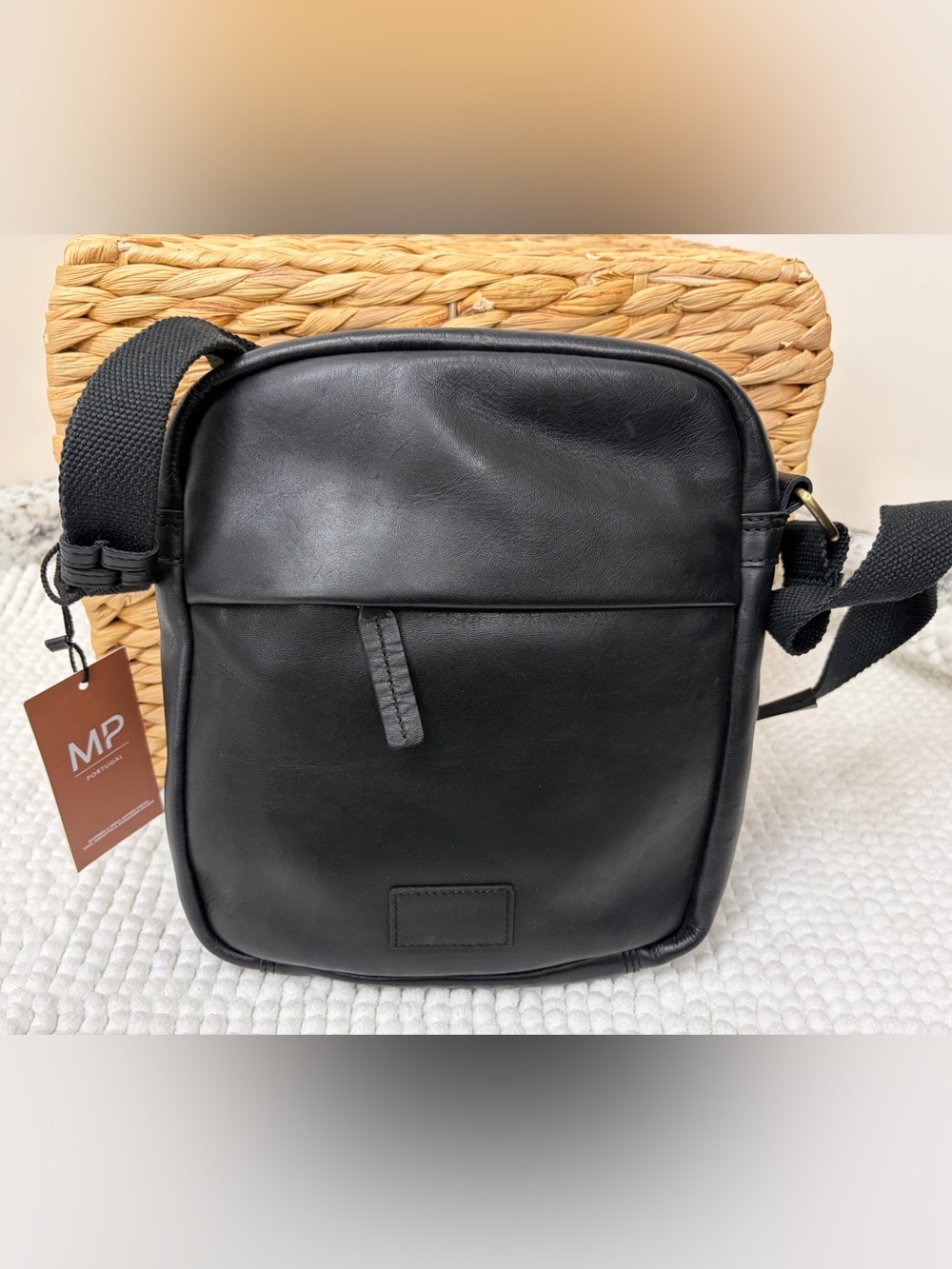 Sleek Black Leather Crossbody Bag for Women